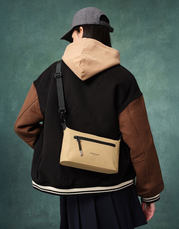 Lightweight DuoSeal Crossbody 橄欖綠