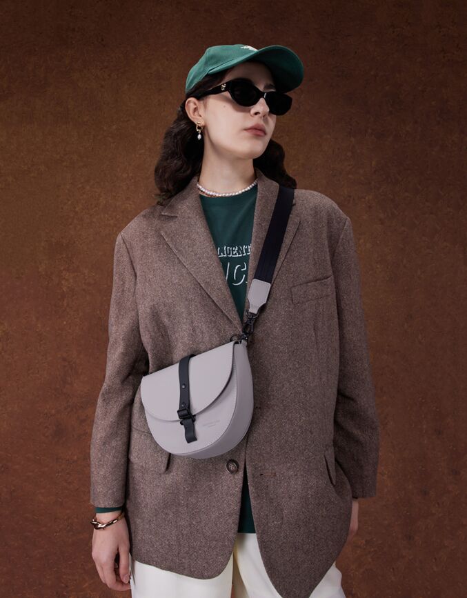 Spläsh Moon Crossbody 灰褐色